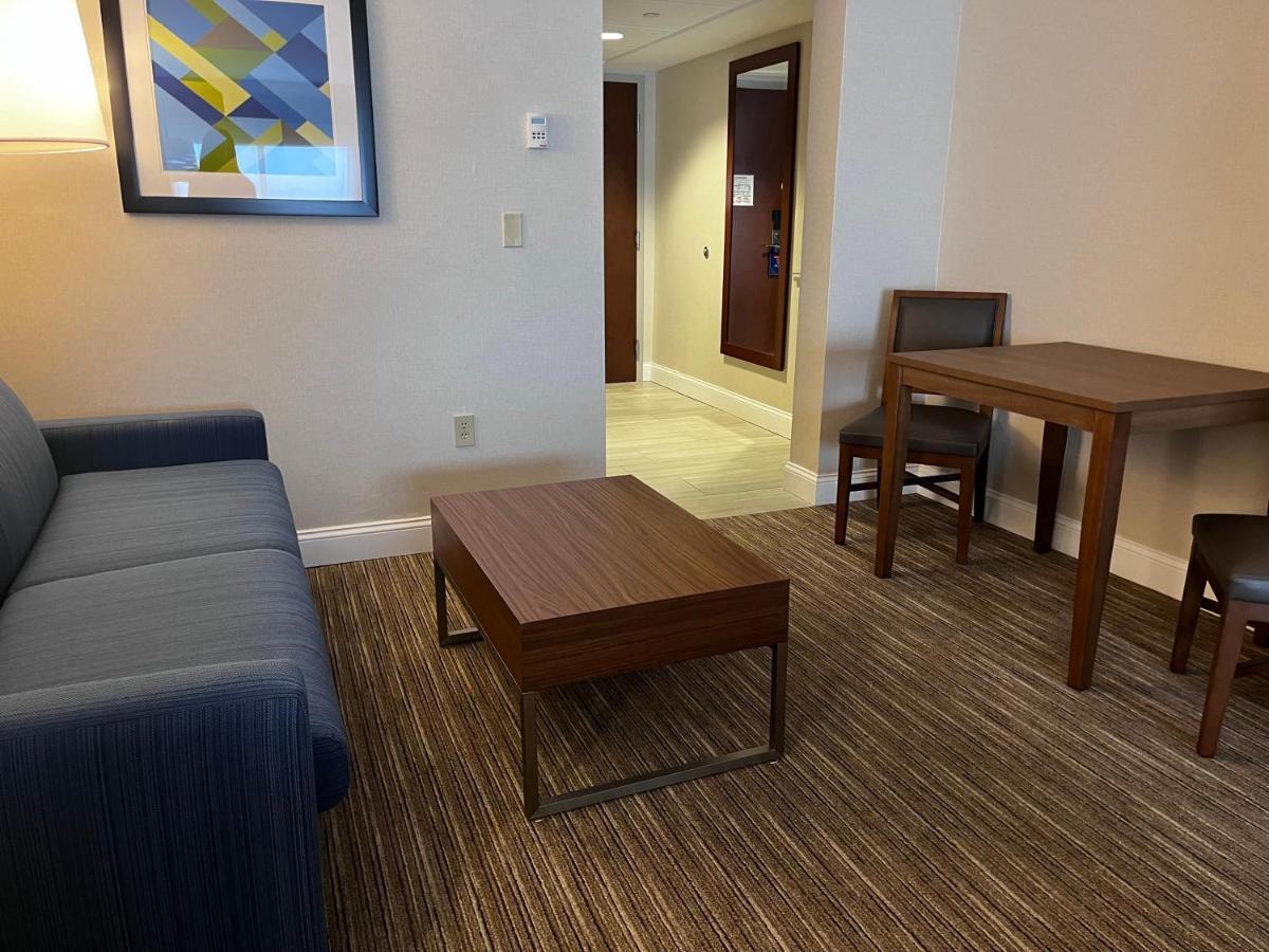Holiday Inn Express & Suites Williamsport By Ihg Exterior photo